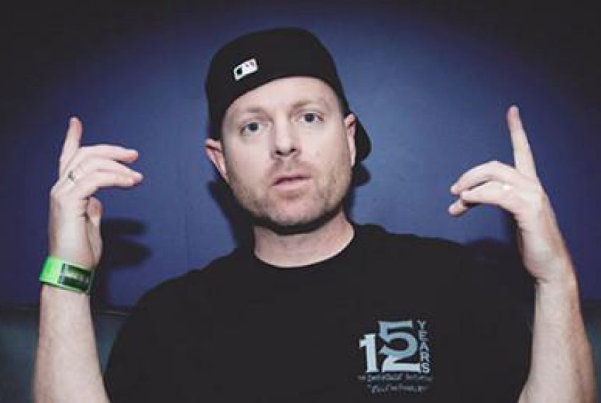 DJ Shadow po raz piąty sprzedał część swojej muzycznej kolekcji