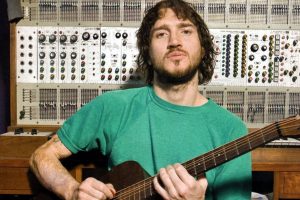 John Frusciante prezentuje nowy teledysk