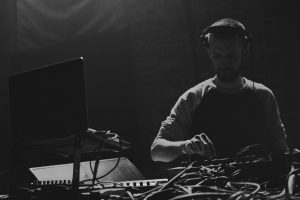Michał Jabłoński przedstawia swój pierwszy ambientowy album pt. „Dark Matter”