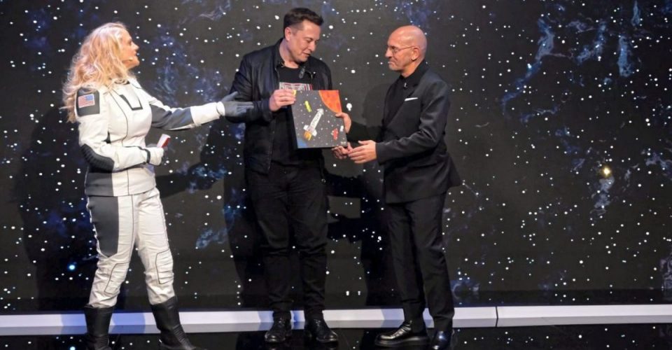 Sven Väth zremiksuje kawałek Elona Muska i stworzy soundtrack do lotu w kosmos