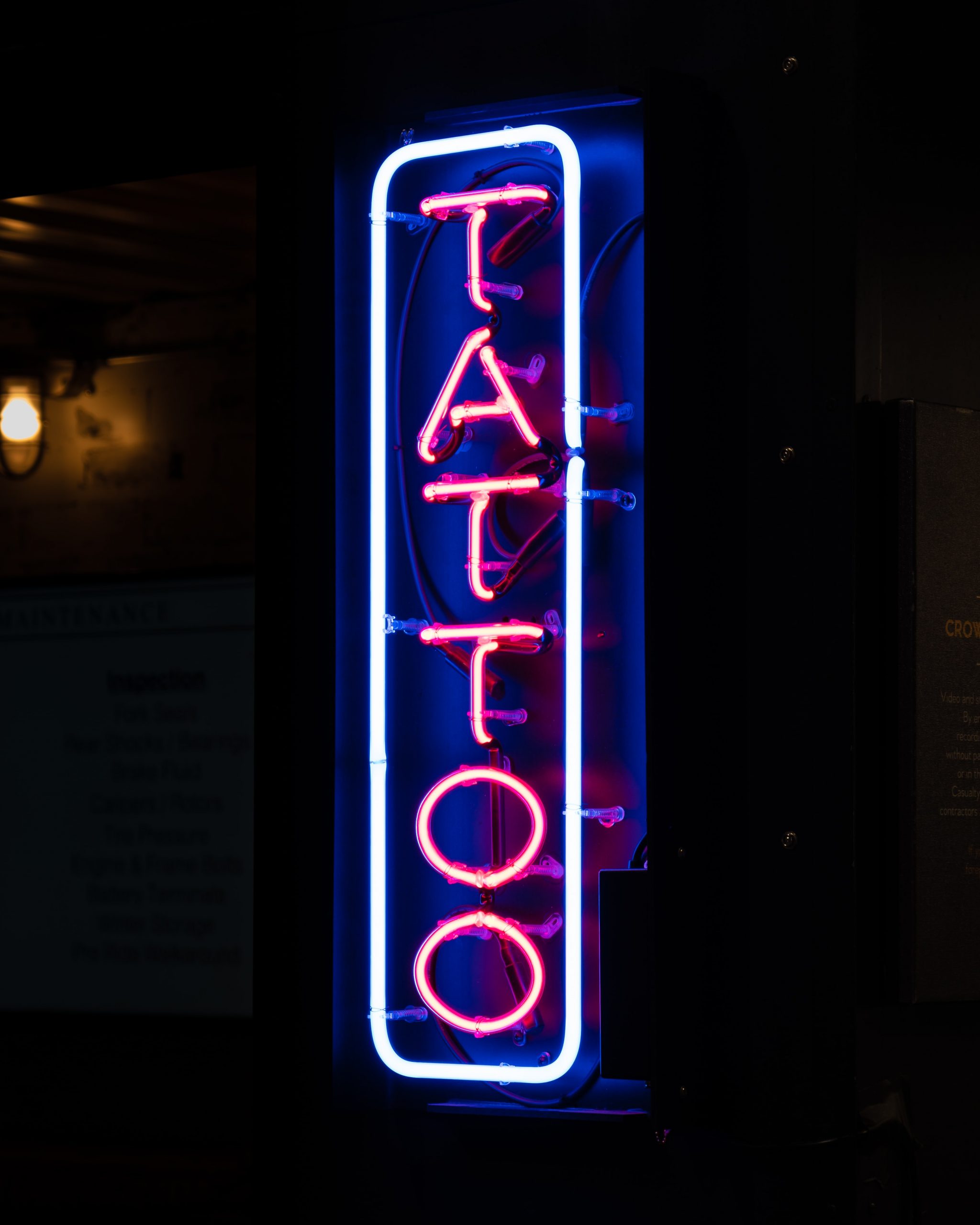 Czy kolorowe tatuaże będą zakazane w Europie? Studia przeciwko rozporządzeniu UE