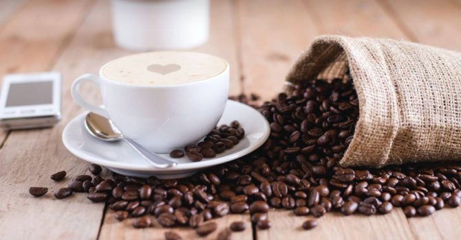 Policja w szwajcarskiej fabryce kawy znalazła 500 kg nieco innej substancji