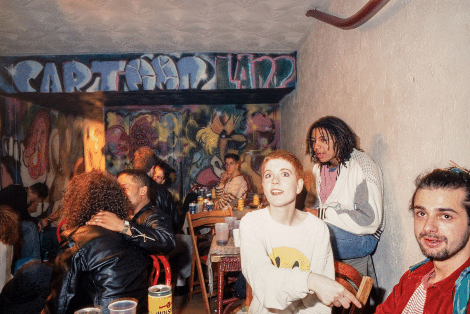 Kwaśne lato miłości 1988 –  pojawiła się nowa książka o powstaniu acid house'u