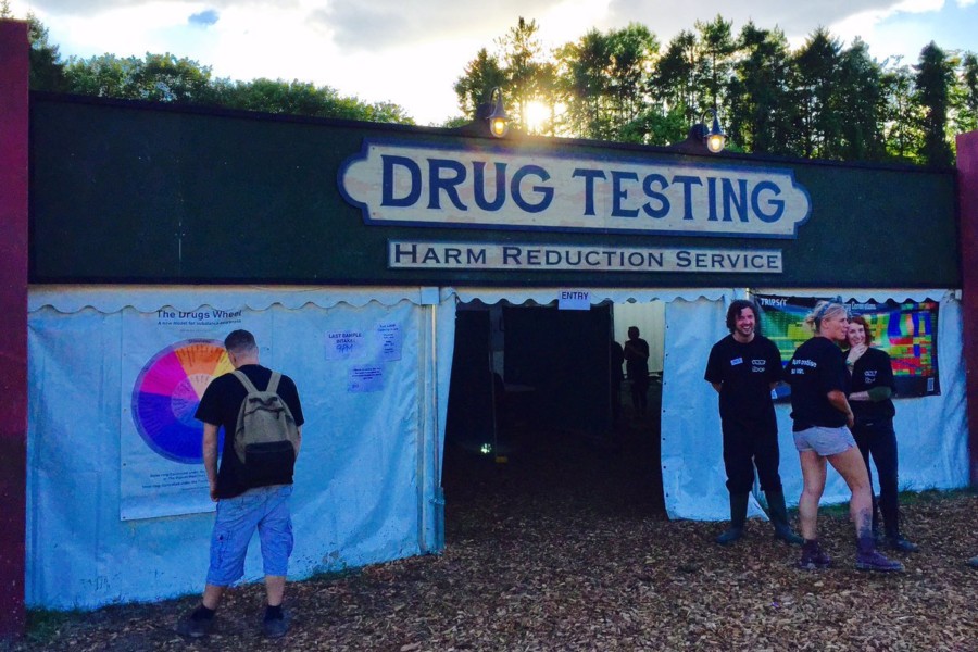 Badania pokazują: kontrole narkotykowe na festiwalach poprawiają bezpieczeństwo uczestników