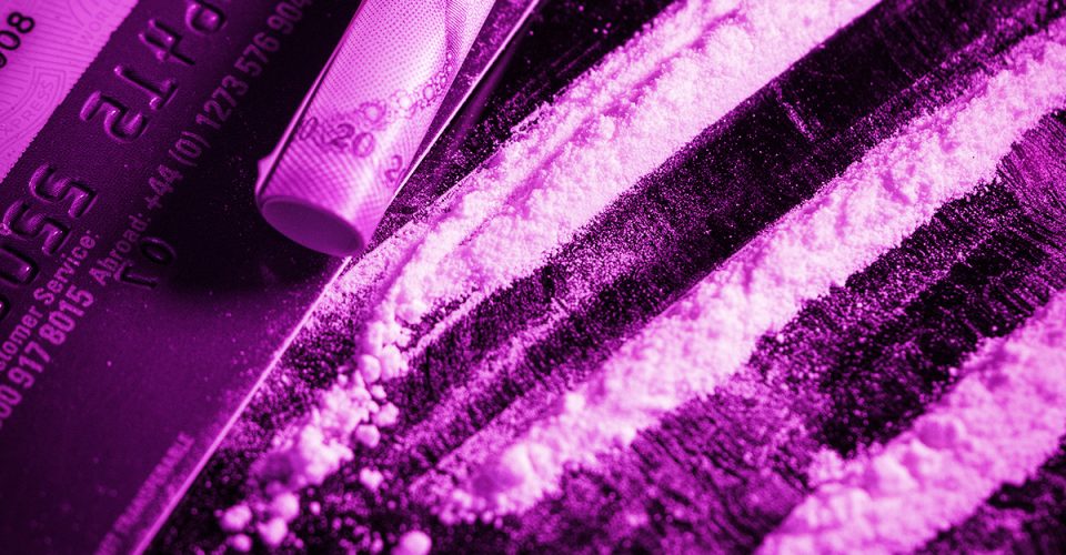Różowa kokaina rzekomo "zalewa Europę". Czy mamy się czego obawiać?